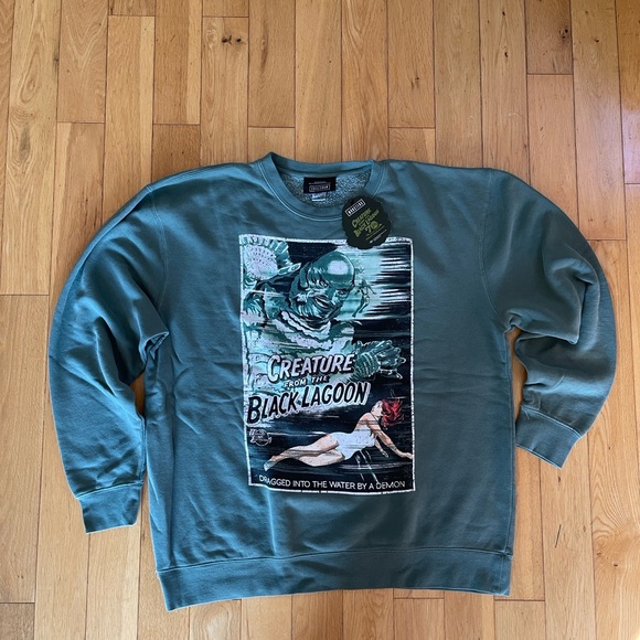 Vixen by Micheline Pitt Universal Monsters Creature Black Lagoon Crewneck - Picture 1 of 5